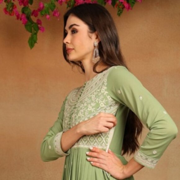 GREEN Embroidered Thread Work Georgette Anarkali Kurta With Dupatta - Picture 5 of 7